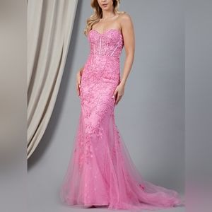 Yellow,pink,purple lilac, black, red,fitted strapless lace up open back